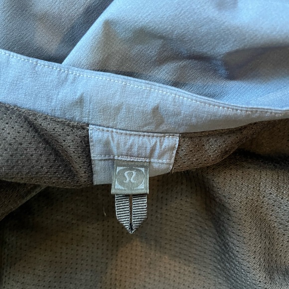 Lululemon Jacket Size Large - Picture 3 of 3